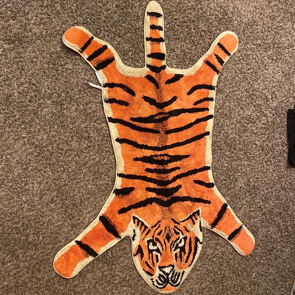TIGER RUG